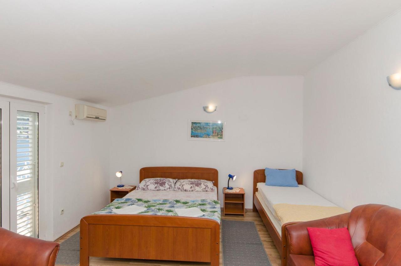 Apartments And Rooms Nike Sobra 部屋 写真