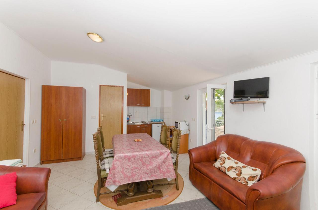Apartments And Rooms Nike Sobra 部屋 写真